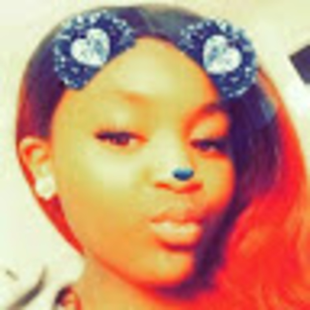 Meet your Posher, Denesha